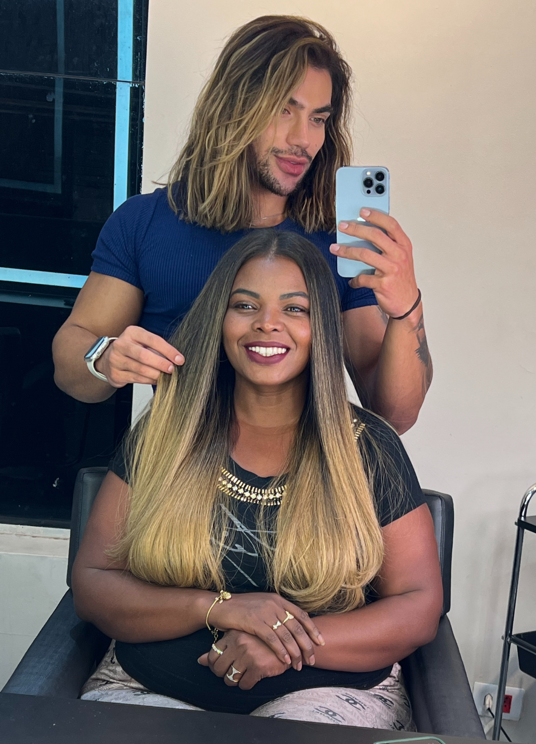 Logotipo para barbearia moderno (4)